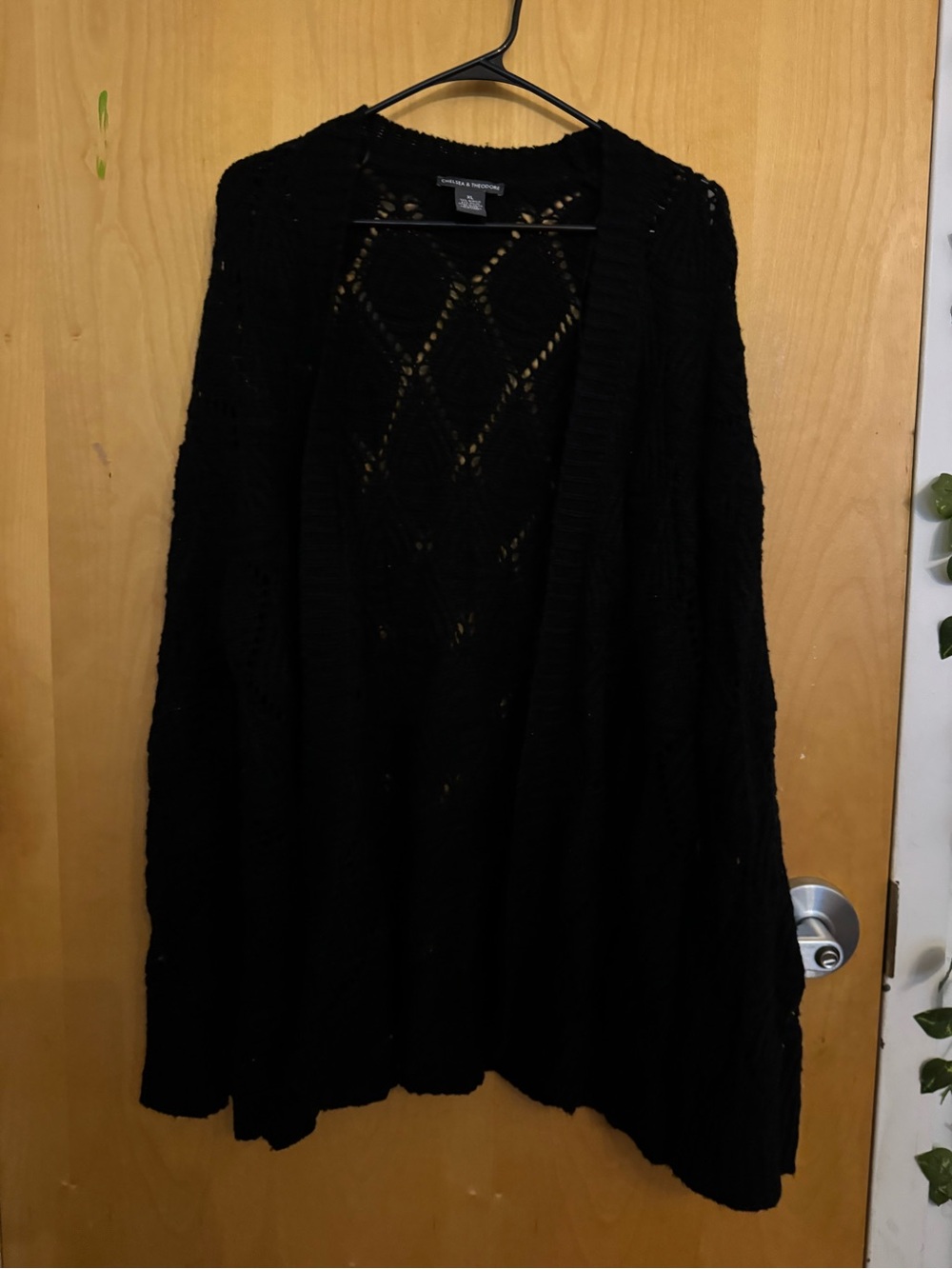 Chelsea & Theodore Black Open-Front Knit Cardigan